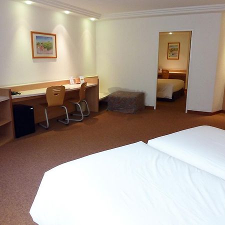 Hotel Tropical Les Escaldes Екстер'єр фото