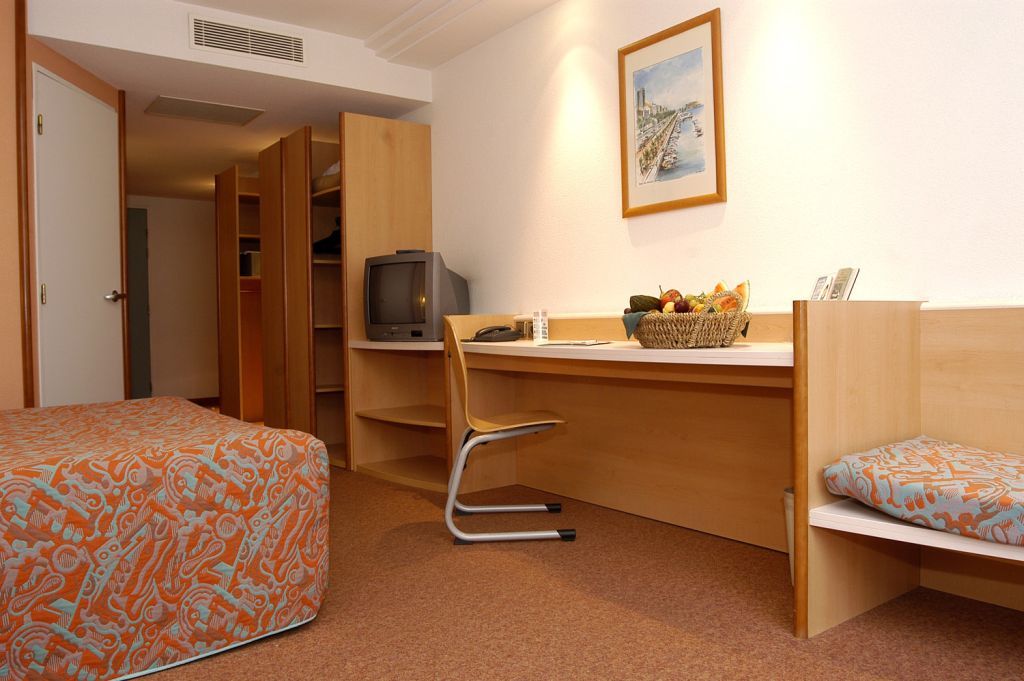 Hotel Tropical Les Escaldes Екстер'єр фото