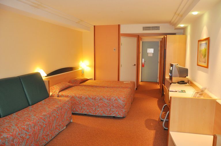 Hotel Tropical Les Escaldes Екстер'єр фото